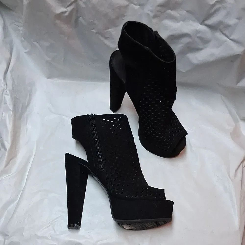 Charlotte Russe Black Peep Toe Heels